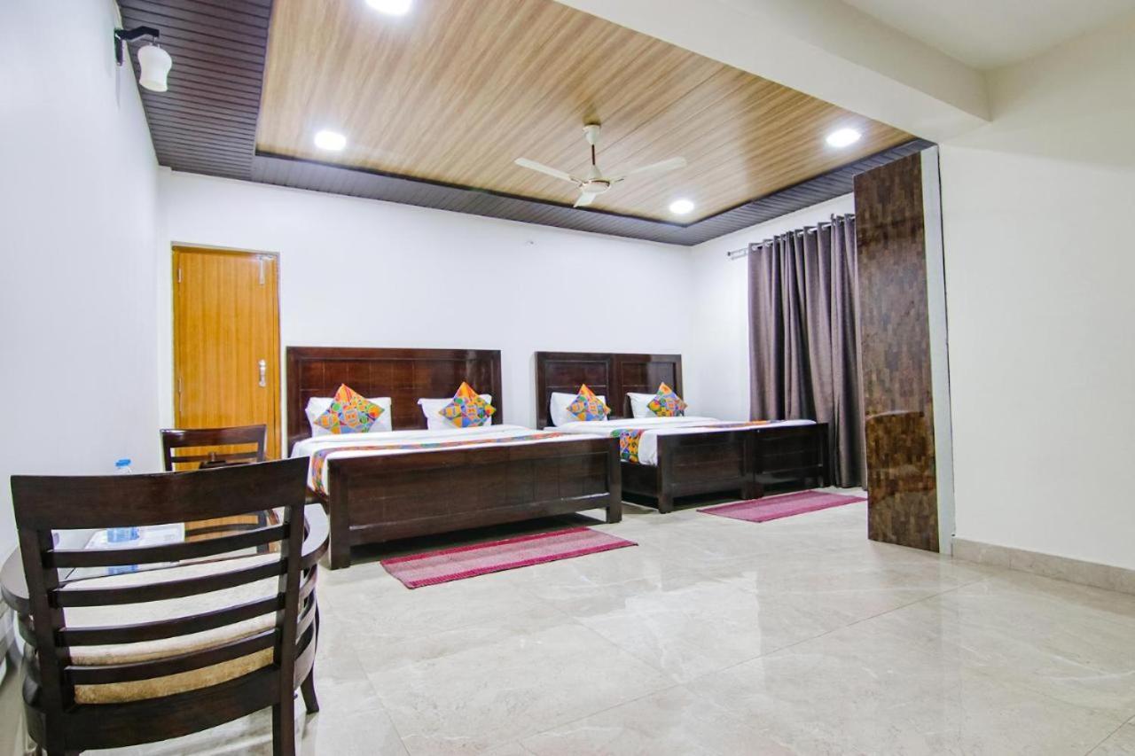Lake View Bhimtal Hotel Exterior photo
